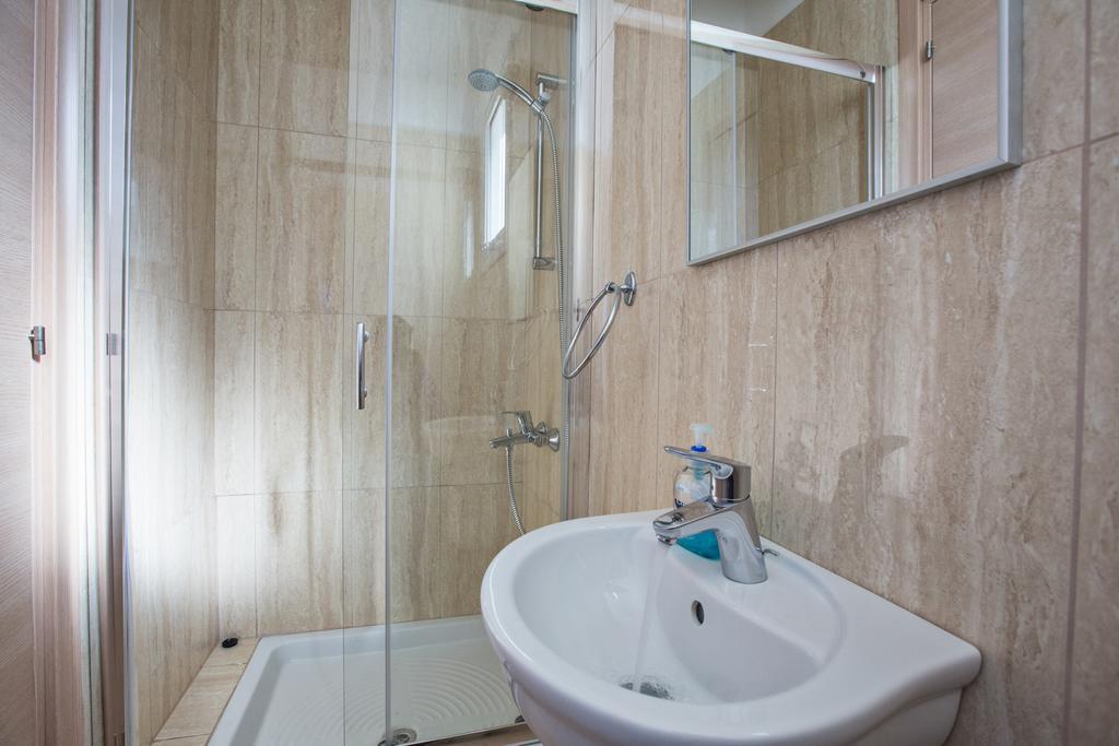 Avra Villas พาราลิมนี ห้อง รูปภาพ